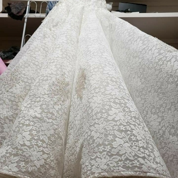 wedding gown umbrella cut